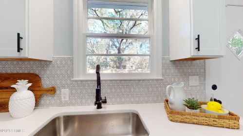 1117 Lafayette St, Beaufort SC  29902-4057 exterior