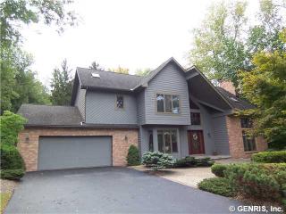 1141 Amberwood Ln, Webster, NY 14580-9184