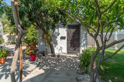 915 Orange Grove Ave, Colton CA  92324-2638 exterior