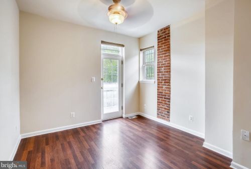 309 K St, Washington DC  20003-3452 exterior