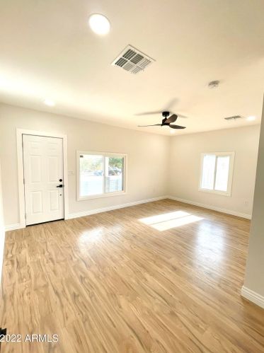 1210 14th St, Phoenix AZ 85006-2900 exterior