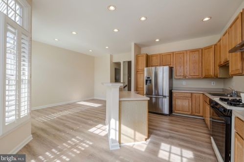 6235 Levi Ct, Springfield VA  22150-1190 exterior