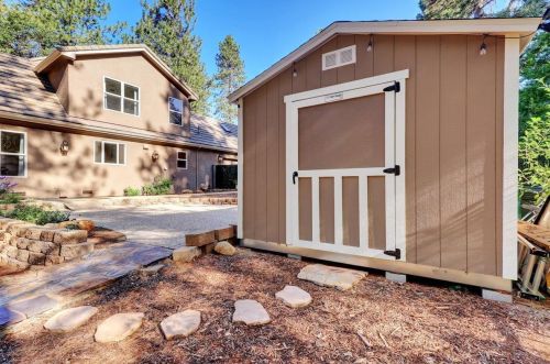 12881 Chatsworth Ln, Grass Valley CA  95945-9739 exterior