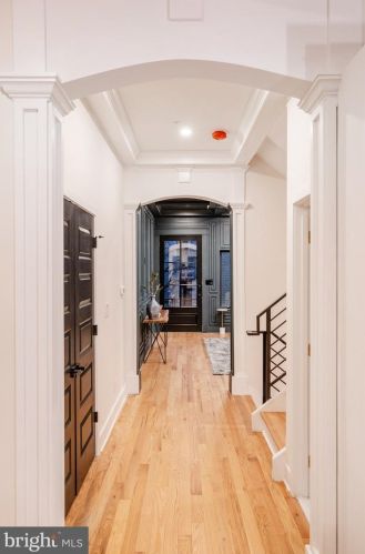1108 3rd St, Philadelphia PA  19147-0053 exterior