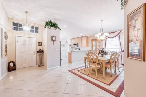8271 Duomo Cir, Boynton Beach, FL 33472-7132