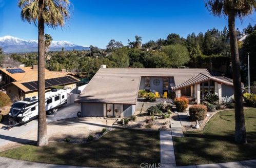 1672 Smiley Heights Dr, Redlands CA  92373-6533 exterior