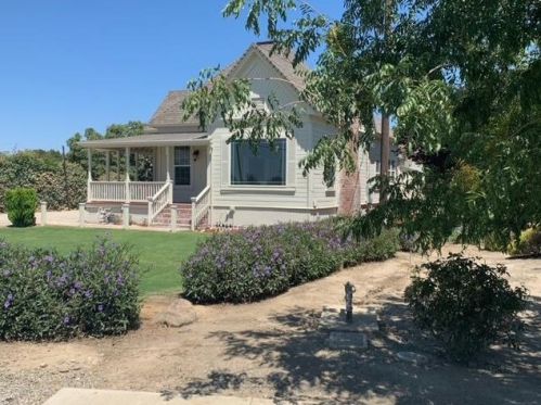 443 Hills Ferry Rd, Newman CA  95360-9701 exterior