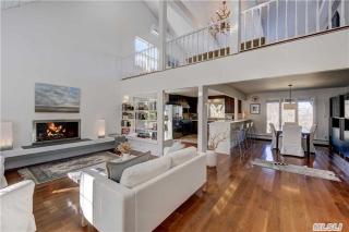 556 Sound Shore Rd, Northampton NY  11901-5312 exterior