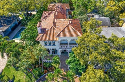 2152 Coffee Pot Blvd, Saint Petersburg, FL 33704-4650