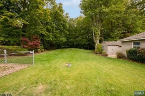 30 Ridge Rd, West Milford Lakes NJ  07480-2908 exterior