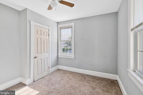 200 Delsea Dr, West Deptford NJ  08093-1221 exterior