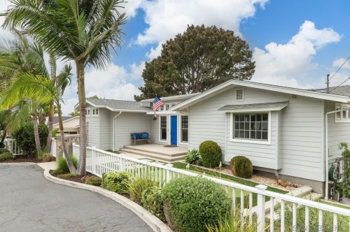 683 Glenmont Dr, Solana Beach CA  92075-1313 exterior