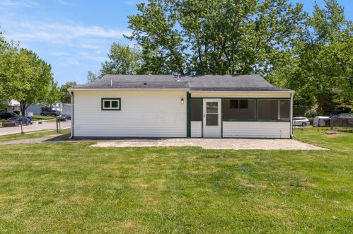 10 Westland Way, Delaware OH  43015-2223 exterior