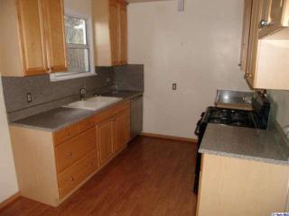 3122 Community Ave, Glendale CA  91214-3449 exterior