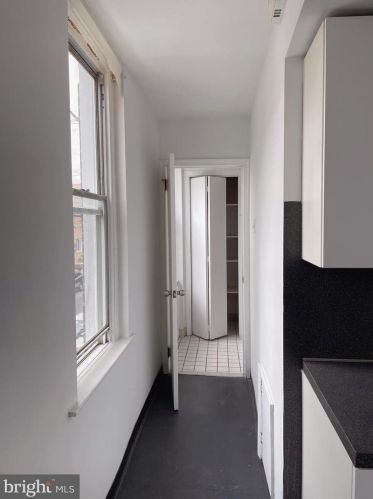 941 Mckean St, Philadelphia PA 19145-3034 exterior