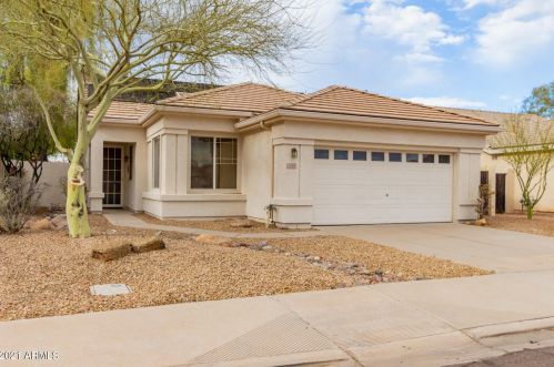 1418 Megan St, Chandler, AZ 85225-9001