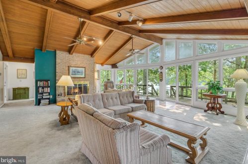 26 Mount Holly Ct, Montross VA  22520-4110 exterior