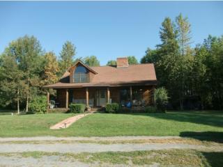 348 Tri-town Rd, Potash Point, VT 05491-9102