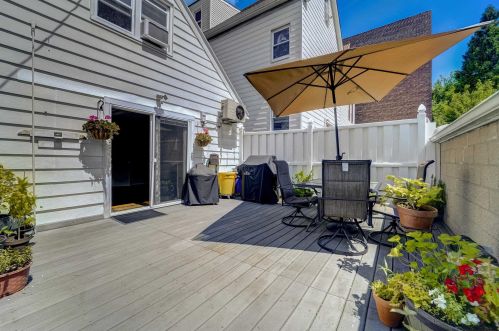 656 Avenue A, Bayonne NJ  07002-1801 exterior