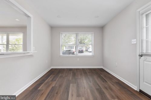 353 Banks Fort Rd, Strasburg VA  22657-2159 exterior