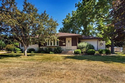 7232 Georgia Ave, Minneapolis, MN 55428-1451