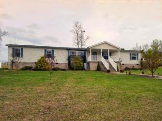 305 Stage Rd, Kingsport, TN 37664-4662