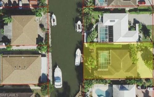 1180 Sandpiper St, Naples FL  34102-0530 exterior