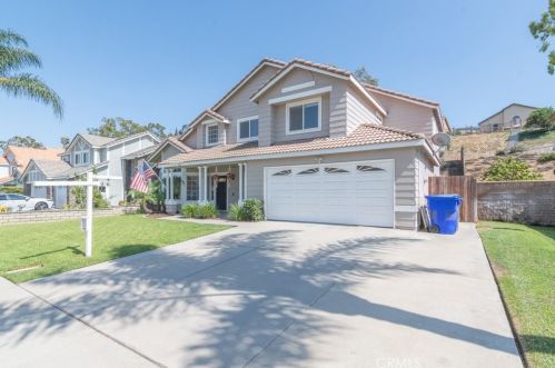 7806 Whitney Dr, Riverside, CA 92509-5435