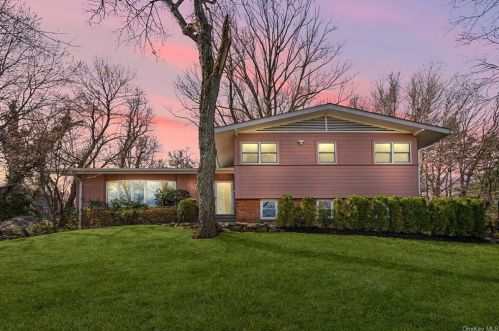9 Warnke Ln, Scarsdale, NY 10583-3113
