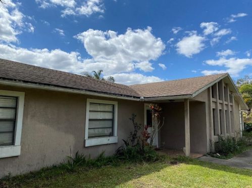 2714 Hoffner Ave, Orlando, FL 32812-1074