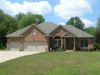 5335 Clingan Trails Blvd, Struthers, OH 44471-2089