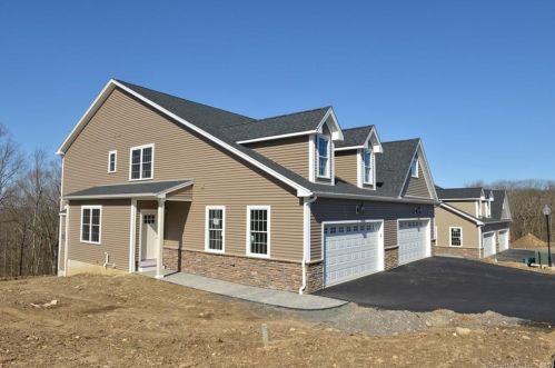 55 Brookview Cir, Bristol CT  06010 exterior