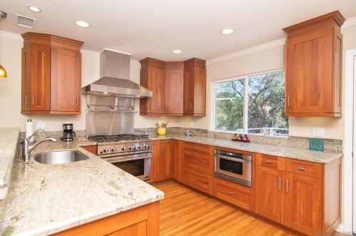 2911 Curlew St, San Diego CA 92103-3933 exterior