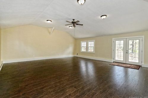 28 Church St, North Branford CT  06471-1417 exterior