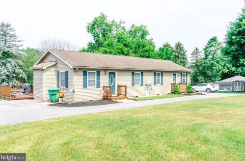 1070 Seibert Ave, Lees Cross Roads, PA 17257-1754