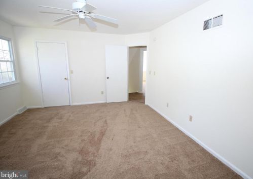 1417 Farmview Dr, Dover DE  19904-3390 exterior