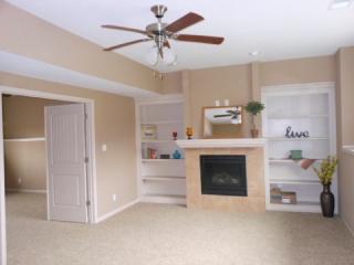 4936 Parkway Dr, Leavenworth KS  66048-5505 exterior