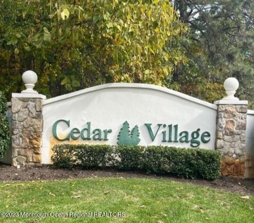 49 Cedar Village Blvd, Bricktown, NJ 08724-2781