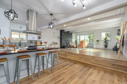 10308 Park St, Bellflower CA  90706-6029 exterior