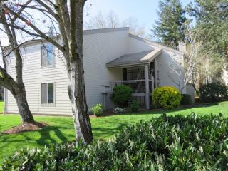 11793 Boones Bend Dr, Beaverton, OR 97008-7845