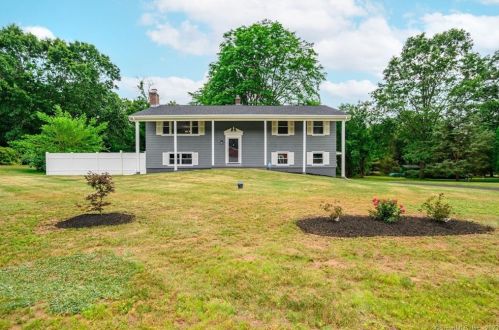 62 Bramblebush Rd, Manchester, CT 06040-6335