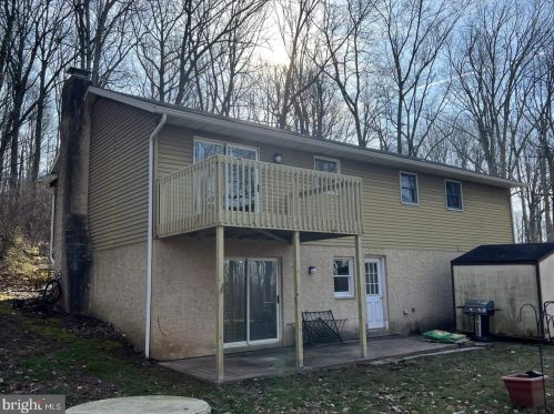 2271 Laurel Ridge Rd, Beartown, PA 17555-9737