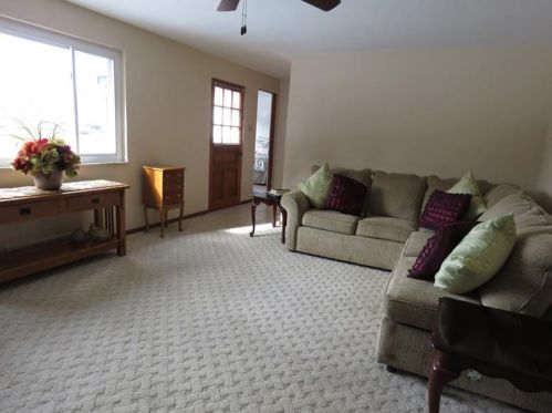 3019 Brownsville Road Ext, Library, PA 15129-9412