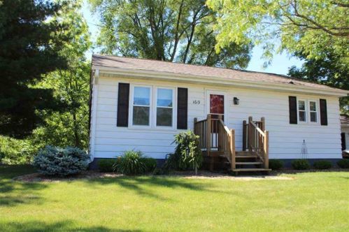 1619 Washington Blvd, Shaffton, IA 52730-1711