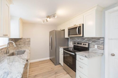 7127 Ashwood Dr, Port Richey FL  34668-1401 exterior