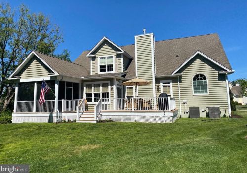 10 Lake Village Cir, Millville, DE 19970-9022