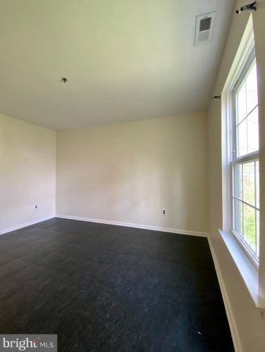 224 Stone Hurst Ct, New Castle DE  19720-3947 exterior