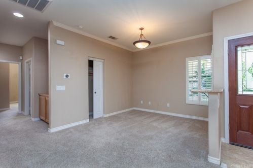 2028 Kalliope Ave, Lancaster CA 93536-4624 exterior