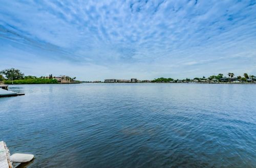 4832 Sunset Blvd, Port Richey FL  34668-6443 exterior