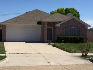 2726 Sunset Dr, Oak Leaf TX  75154-2024 exterior